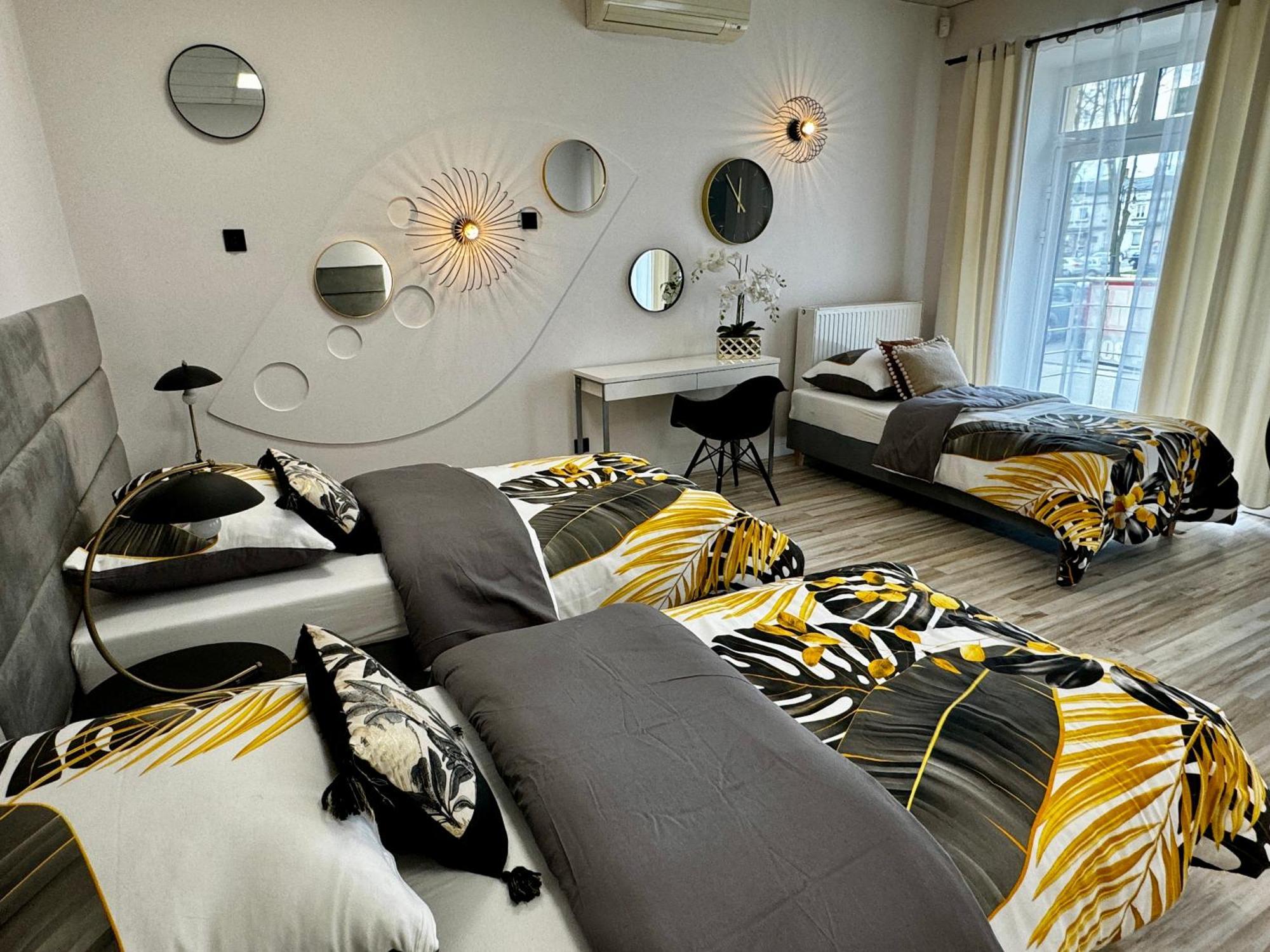 Apartamenty I Pokoje „Pod Jedynka” Константынув-Лодзинский Экстерьер фото